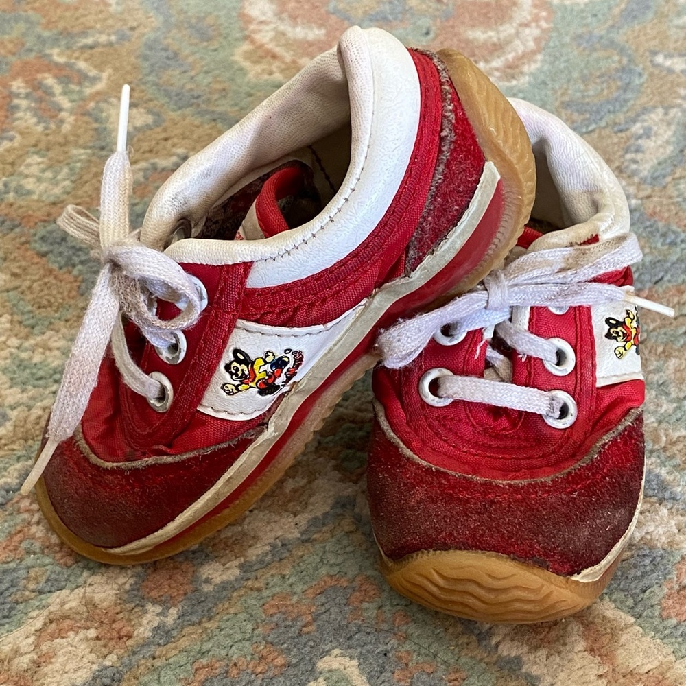 ZIPS BY STRIDE RITE Vintage Mighty Mouse kids sneakers c1980